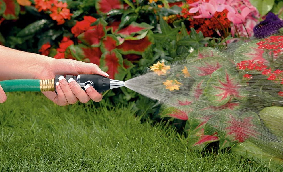 Orbit® SunMate Hose-End Zinc Sweeper Nozzle w/ Shut Off - 58361N